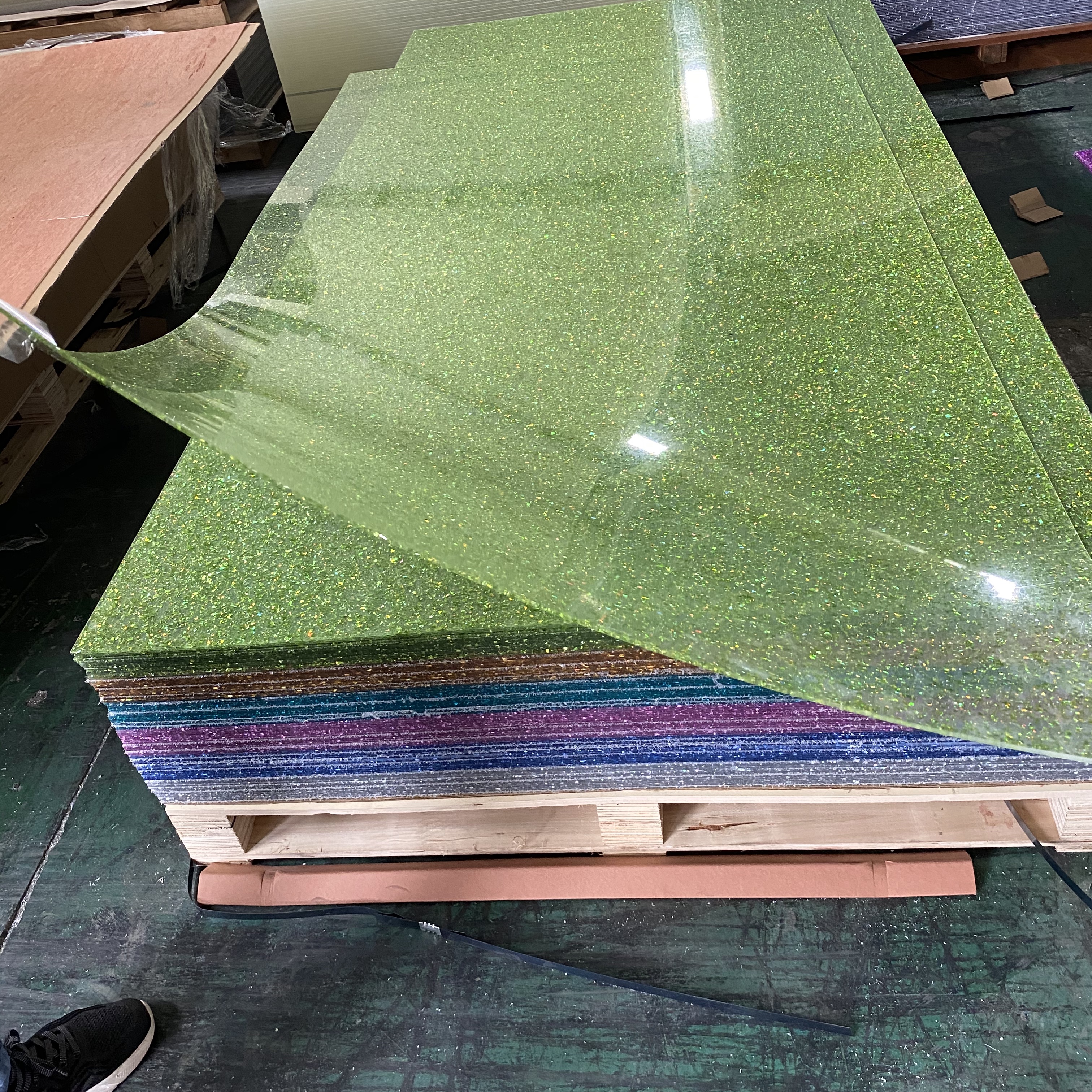 Acrylic Patterned Sheet - Green